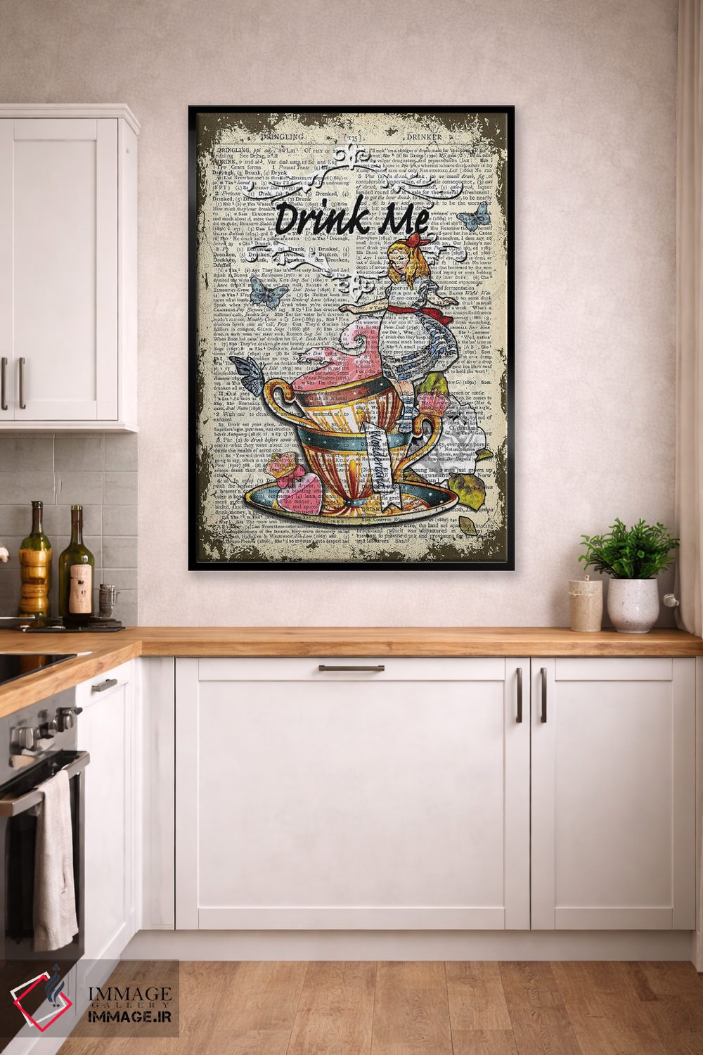 تابلو دکوراتیو آلیس در سرزمین عجایب "مرا بنوش" ۲ اثر این د فریم شاپ - D2B