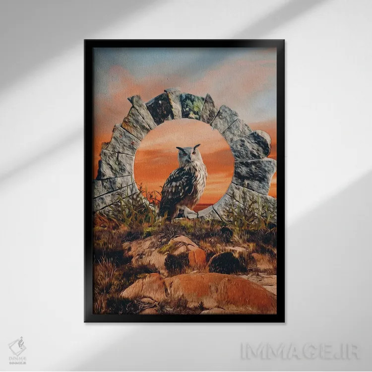 تابلو دکوراتیو جغدی در مرکز طاق سنگی با پس زمینه حیات وحش اثر ایوجنیا بیدیوک - نمای قابدار مشکی