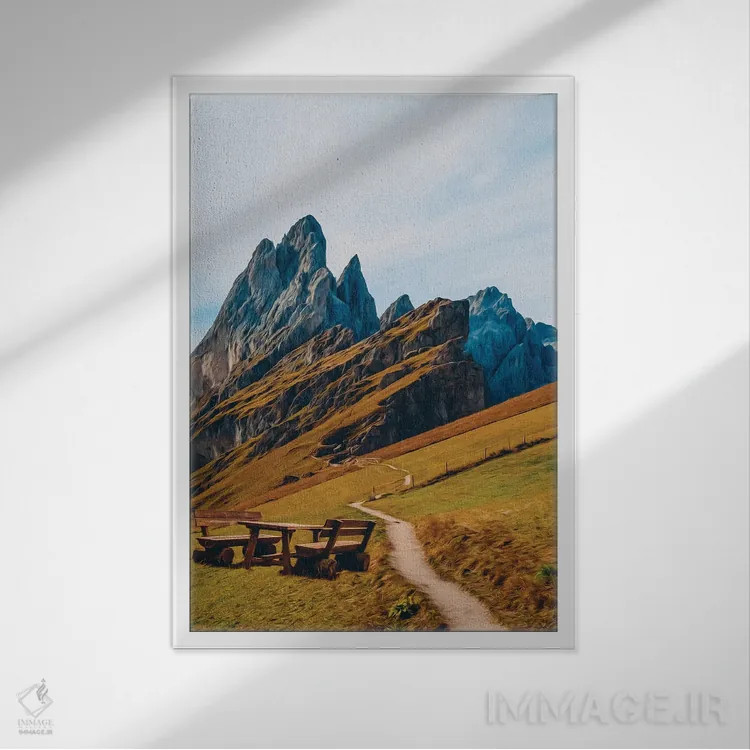 تابلو دکوراتیو میز و صندلی چوبی در کوهستان اثر ایوجنیا بیدیوک - نمای قابدار سفید