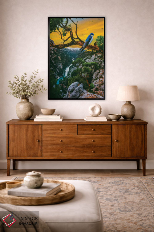 تابلو دکوراتیو یک پرستو روی شاخه در چشم انداز کوهستانی اثر ایوجنیا بیدیوک - D5B