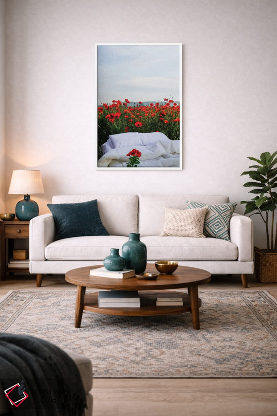 تابلو دکوراتیو تخت در وسط مزرعه شقایق اثر ایوجنیا بیدیوک - D3W