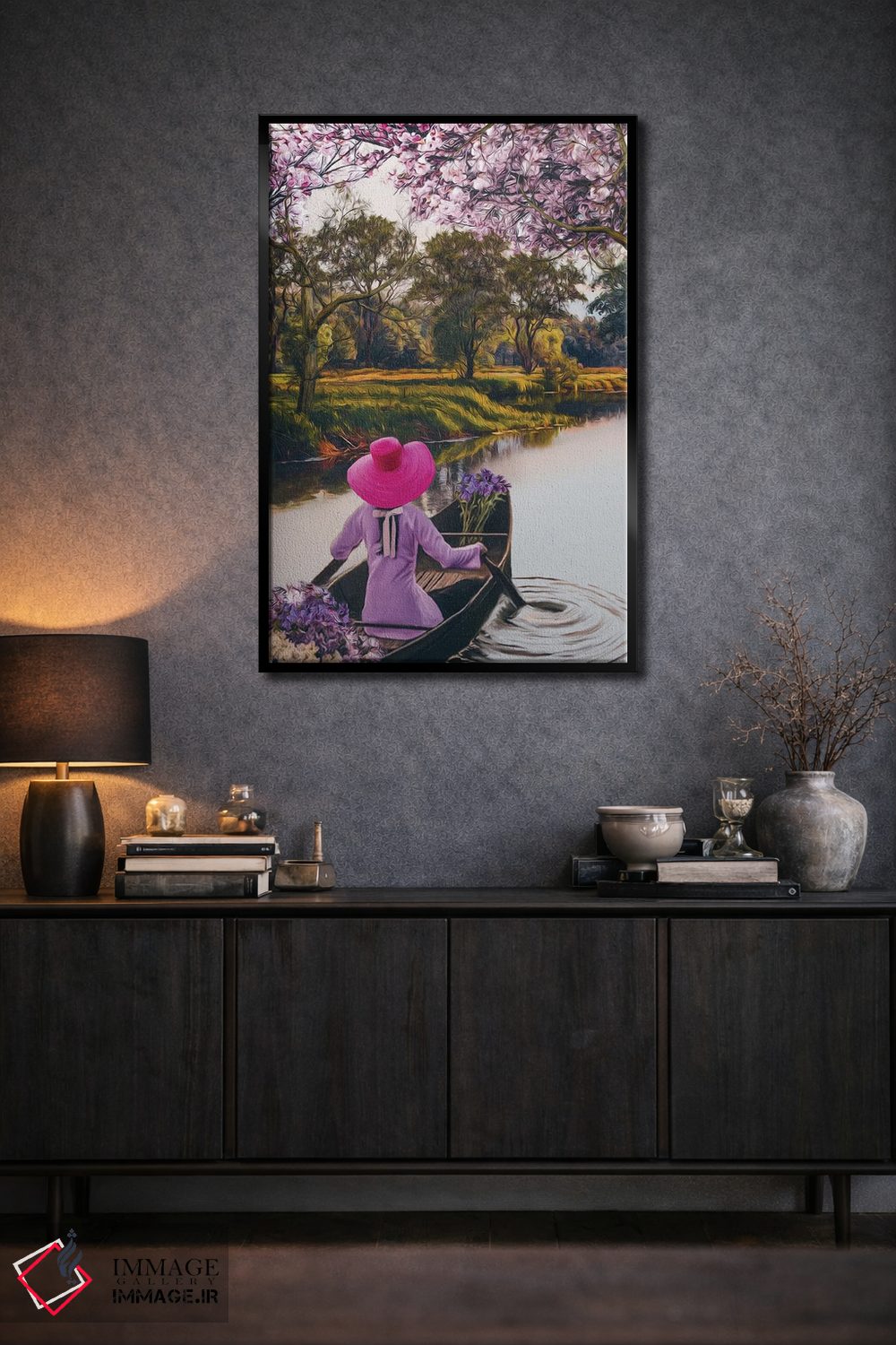 تابلو دکوراتیو دختری با کلاه صورتی و گل ها اثر ایوجنیا بیدیوک - D2B