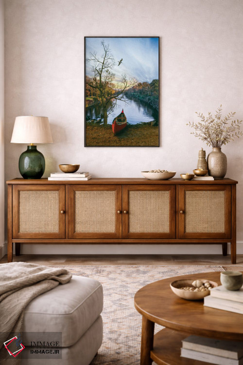 تابلو دکوراتیو قایق قرمز پیرگ در ساحل رودخانه اثر ایوجنیا بیدیوک - D4B