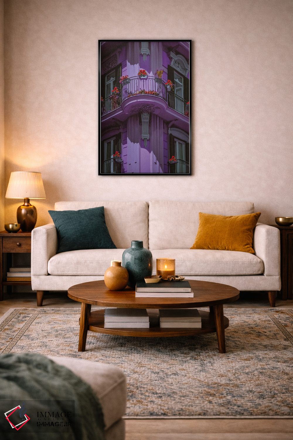 تابلو دکوراتیو نمای بنفش خانه ای قدیمی با بالکن ها اثر ایوجنیا بیدیوک - D6B