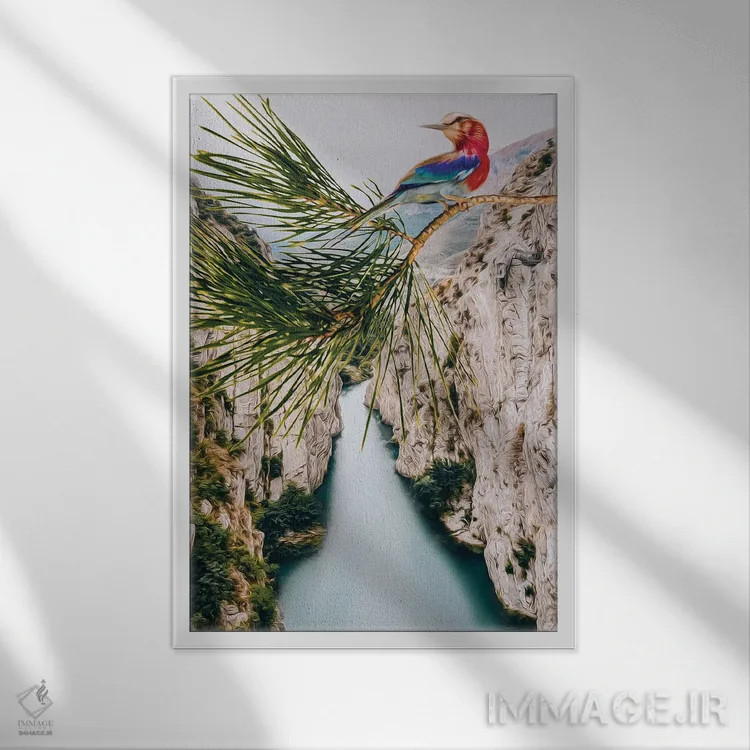 تابلو دکوراتیو پرنده کوراسیا کاوداتوس بالای دره کوهستانی اثر ایوجنیا بیدیوک - نمای قابدار سفید