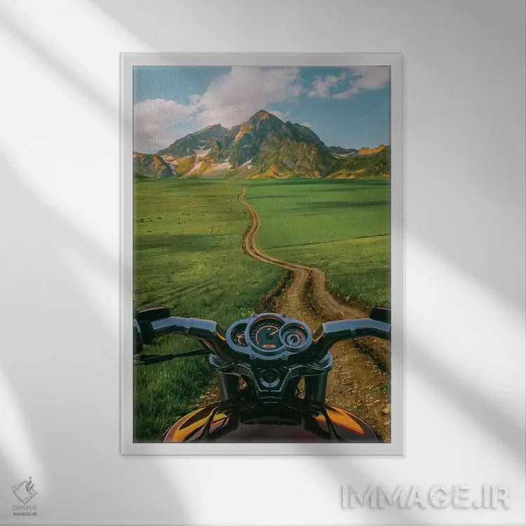تابلو دکوراتیو موتورسیکلت بر مسیر خاکی مزرعه با کوهستان پس زمینه اثر ایوجنیا بیدیوک - نمای قابدار سفید