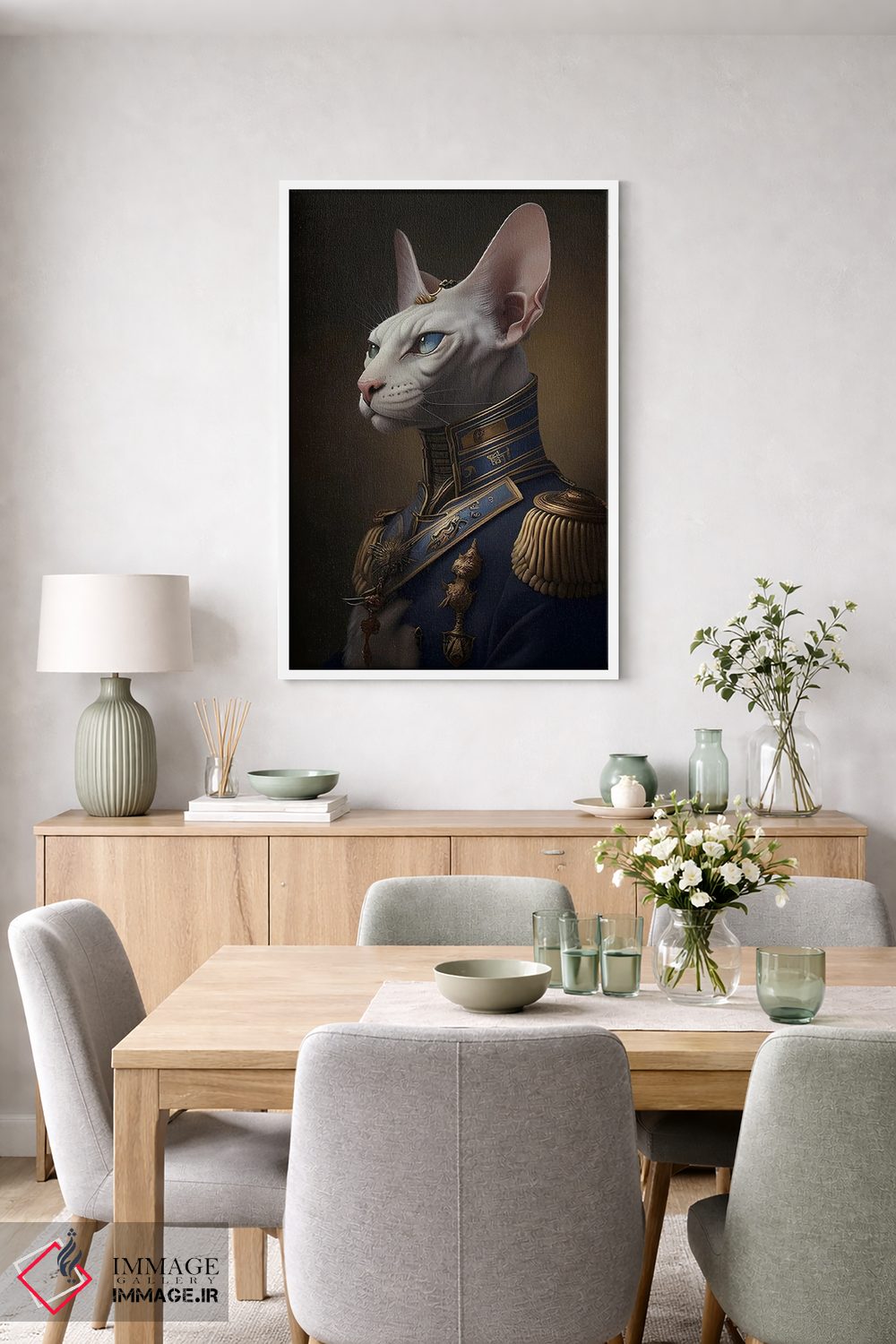 تابلو دکوراتیو گربه اسفینکس با لباس ژنرال اثر ایوجنیا بیدیوک - D6W