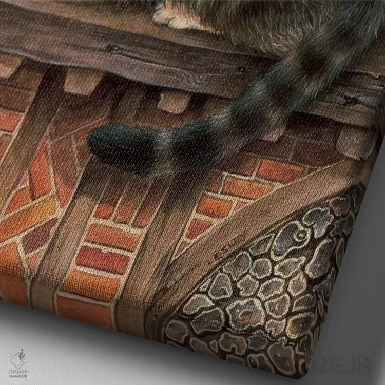 تابلو دکوراتیو مالتیزر کنار پنجره اثر آیوری کتس - نمای نزدیک بافت بوم