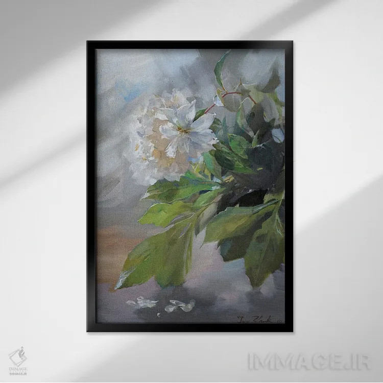 تابلو دکوراتیو گل صدتومانی سفید اثر ایگور ژوک - نمای قابدار مشکی