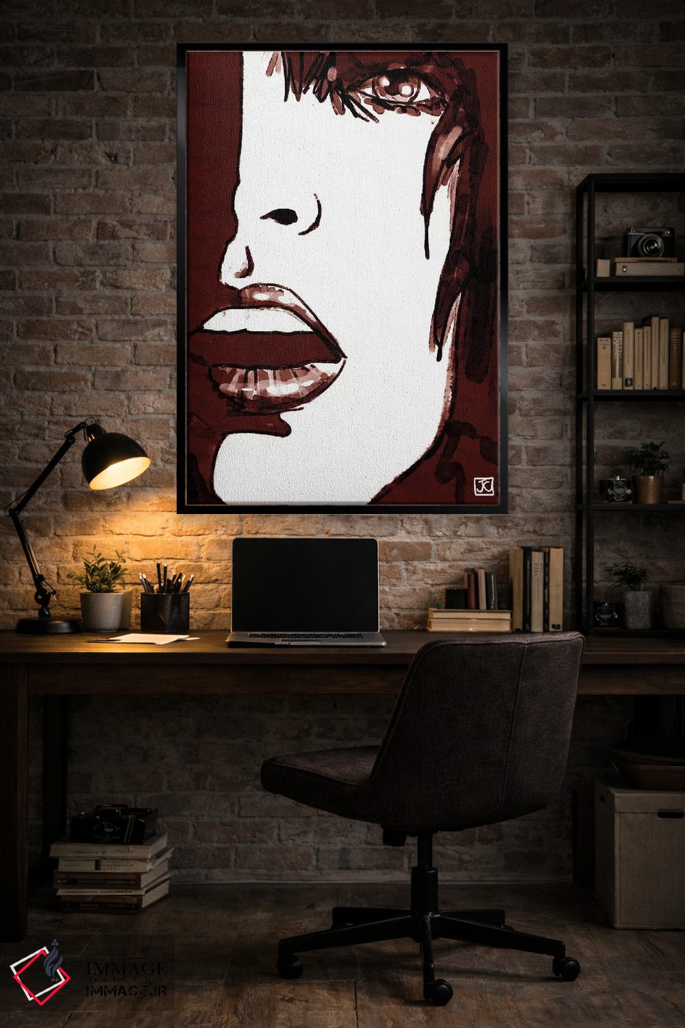 تابلو دکوراتیو نگاه خیره در قرمز اثر جوزپه کریستیانو - D4B