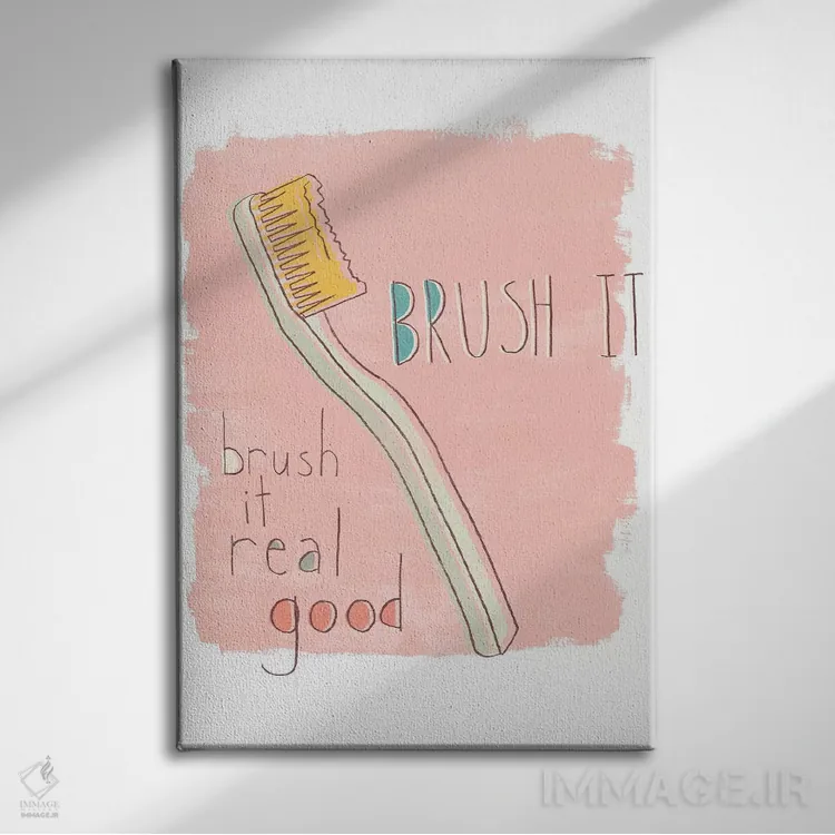 تابلو دکوراتیو بازی گفتاری توالتی سه اثر جون اریکا وس - نمای روبهرو روی دیوار