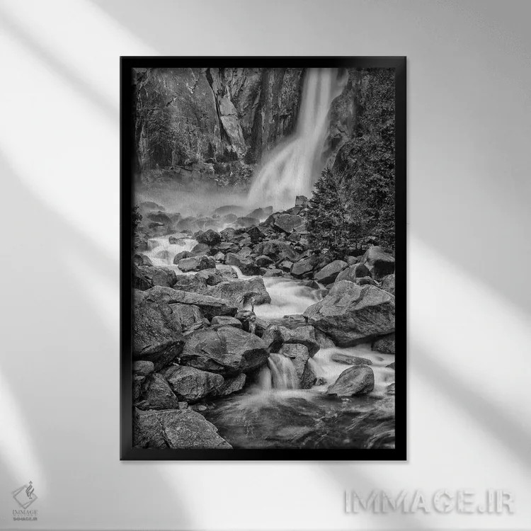 تابلو دکوراتیو California, Yosemite, Bridlevale Falls,آمریکا، کالیفرنیا، یوسم… اثر جان فورد - نمای قابدار مشکی