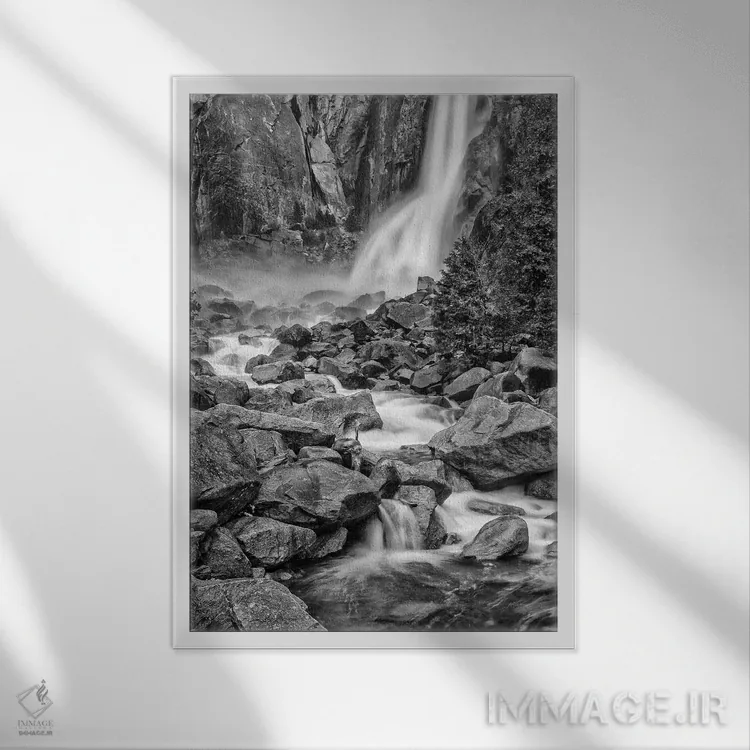 تابلو دکوراتیو California, Yosemite, Bridlevale Falls,آمریکا، کالیفرنیا، یوسم… اثر جان فورد - نمای قابدار سفید