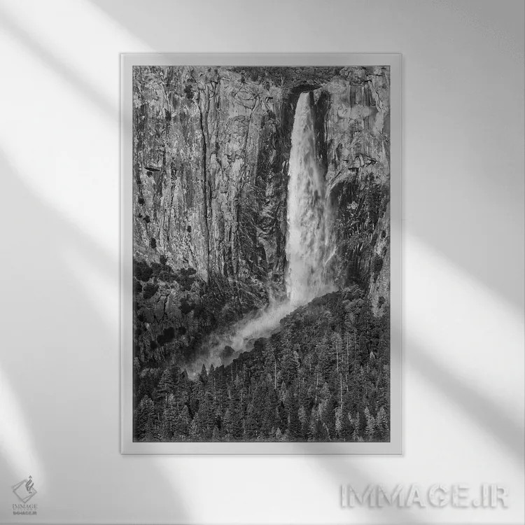 تابلو دکوراتیو California, Yosemite, Bridal Veil Falls,آمریکا، کالیفرنیا، یوس… اثر جان فورد - نمای قابدار سفید
