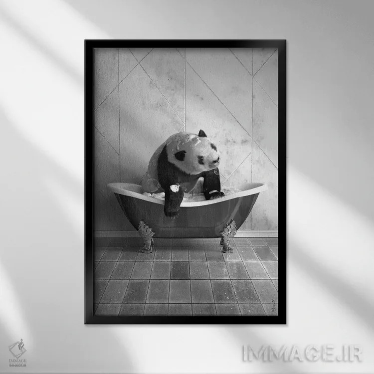 تابلو دکوراتیو پاندا روی توالت اثر جوفری فیلیپ - نمای قابدار مشکی