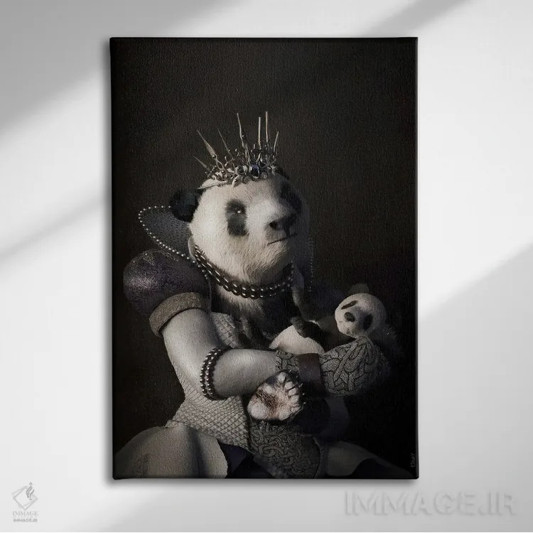 تابلو دکوراتیو پرتره پاندا به سبک رنسانس قدیمی اثر جوفری فیلیپ - نمای روبهرو روی دیوار