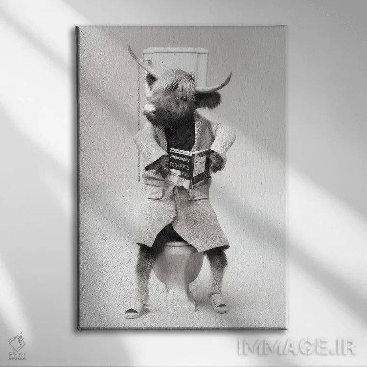 تابلو دکوراتیو گاو کوهستانی در توالت اثر جوفری فیلیپ - نمای روبهرو روی دیوار