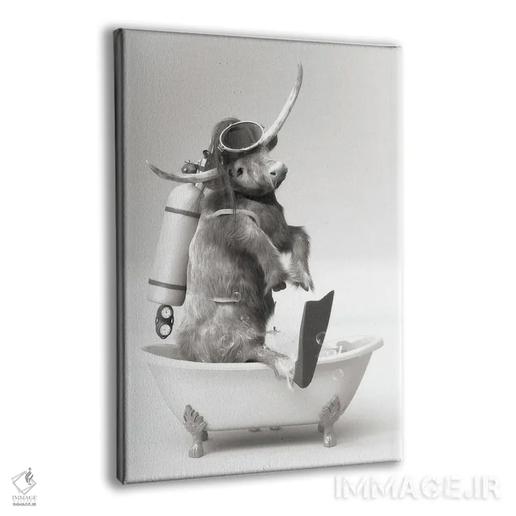 تابلو دکوراتیو گاو کوهستانی در حمام در حال غواصی زیر آب اثر جوفری فیلیپ - نمای پرسپکتیو محصول
