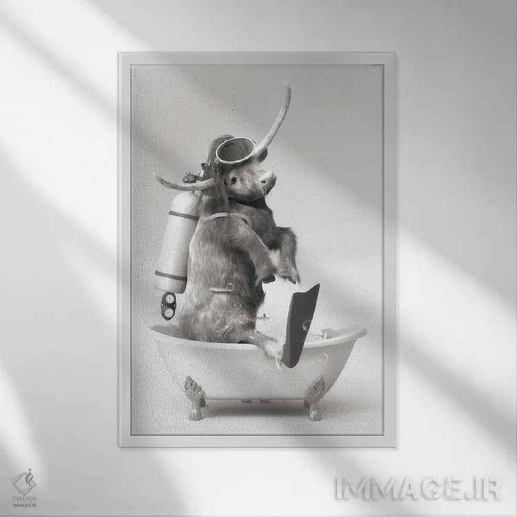 تابلو دکوراتیو گاو کوهستانی در حمام در حال غواصی زیر آب اثر جوفری فیلیپ - نمای قابدار سفید