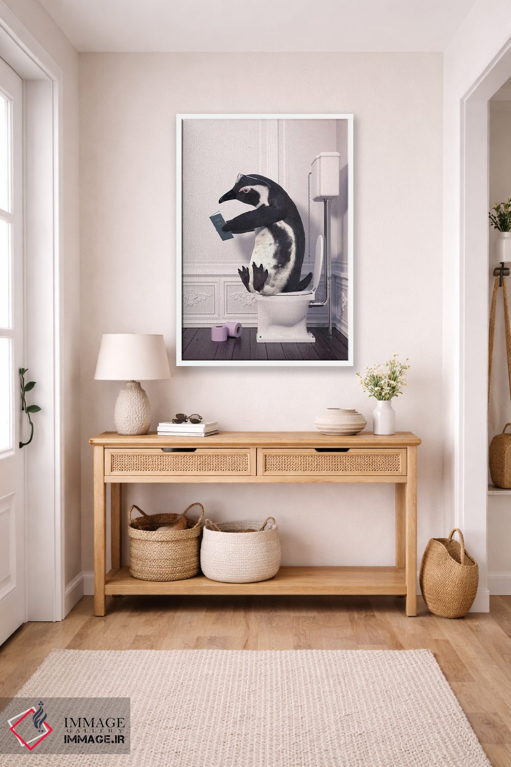 تابلو دکوراتیو پنگوئن در توالت در حال خواندن کتاب اثر جوفری فیلیپ - D5W