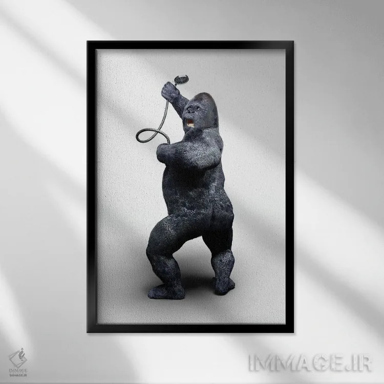 تابلو دکوراتیو گوریل در حال دوش گرفتن اثر جوفری فیلیپ - نمای قابدار مشکی