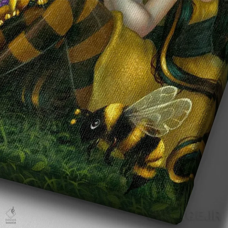 تابلو دکوراتیو اژدهای کوچک زنبور عسل اثر جزمین بکت-گریفیت - نمای نزدیک بافت بوم