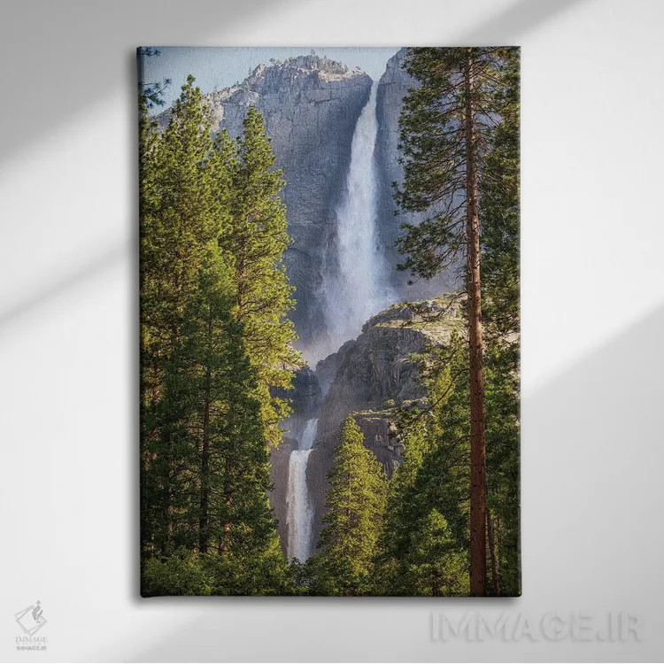 تابلو دکوراتیو آبشارهای بالایی و پایینی یوسمیتی اثر جوزف اس. جیاکالونه - نمای روبهرو روی دیوار