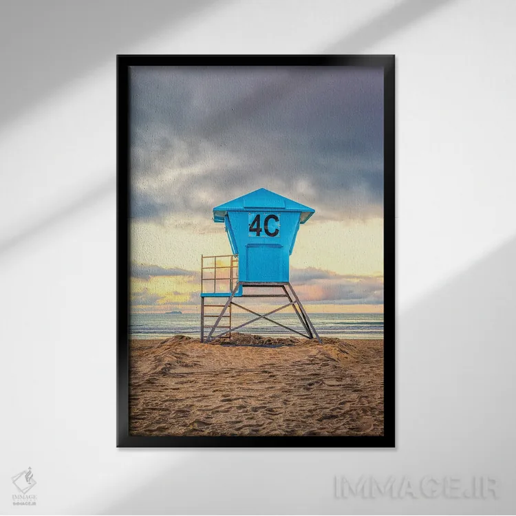 تابلو دکوراتیو ۴C در ساحل مرکزی کروناادو اثر جوزف اس. جیاکالونه - نمای قابدار مشکی