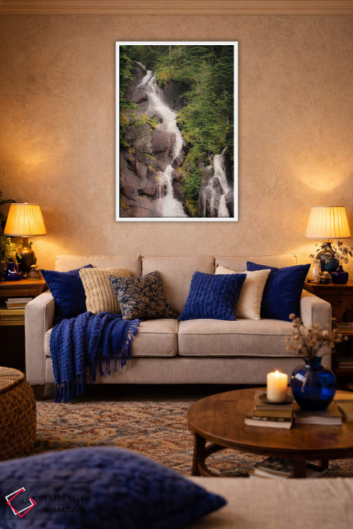 تابلو دکوراتیو شبه جزیره کنای، دو آبشار احاطه شده با درختان کاج اثر جنت مویر - D3W