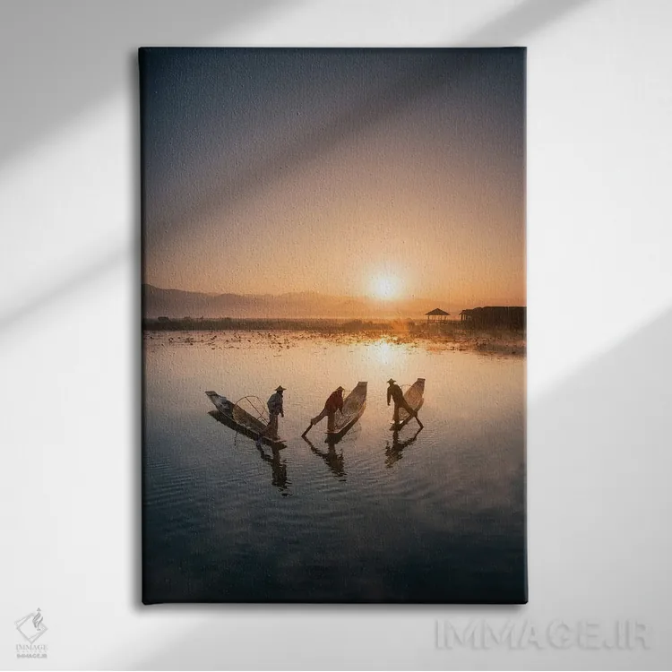 تابلو دکوراتیو Inle Lake, Myanmar,گروهی از ماهیگیران اینتا هنگام طلوع خورشید… اثر یان بکه - نمای روبهرو روی دیوار