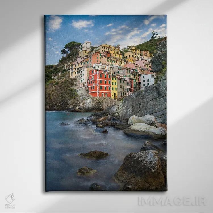 تابلو دکوراتیو Cinque Terre, Italy,شهر ریوماجوره، چینکو تره، ایتالیا اثر یان بکه - نمای روبهرو روی دیوار