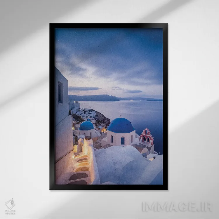 تابلو دکوراتیو Santorini, Greece,شهر اویا هنگام غروب، سانتورینی، یونان اثر یان بکه - نمای قابدار مشکی