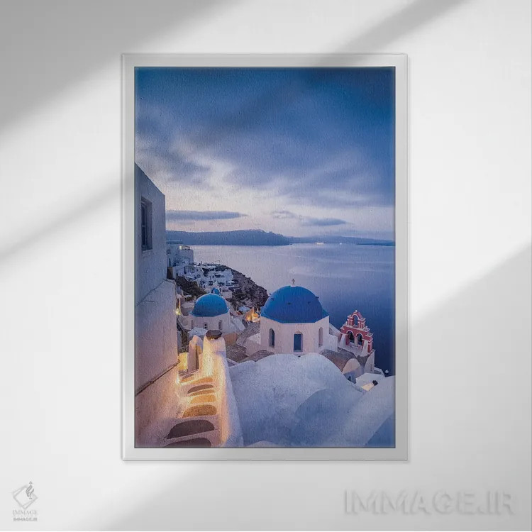 تابلو دکوراتیو Santorini, Greece,شهر اویا هنگام غروب، سانتورینی، یونان اثر یان بکه - نمای قابدار سفید