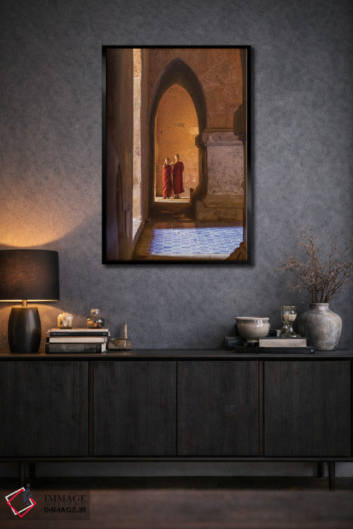 تابلو دکوراتیو Bagan, Myanmar,دو راهب نوجوان مبتدی در معبدی قدیمی، باگان، میان… اثر یان بکه - D2B