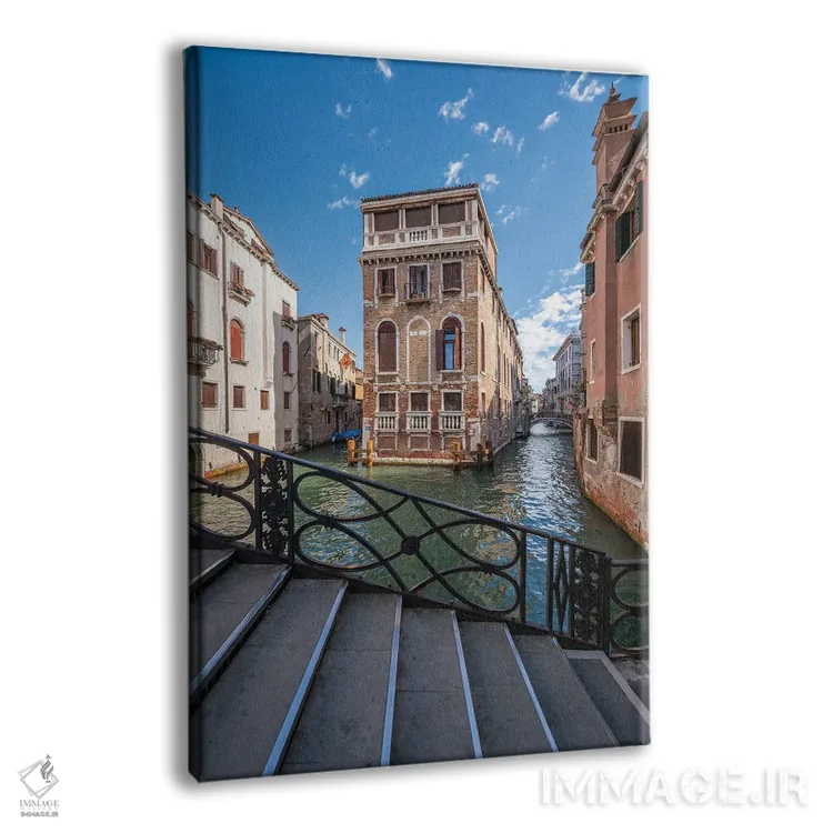 تابلو دکوراتیو Venice, Italy,پل کنزافلزی در تابستان، ونیز، ایتالیا اثر یان بکه - نمای پرسپکتیو محصول