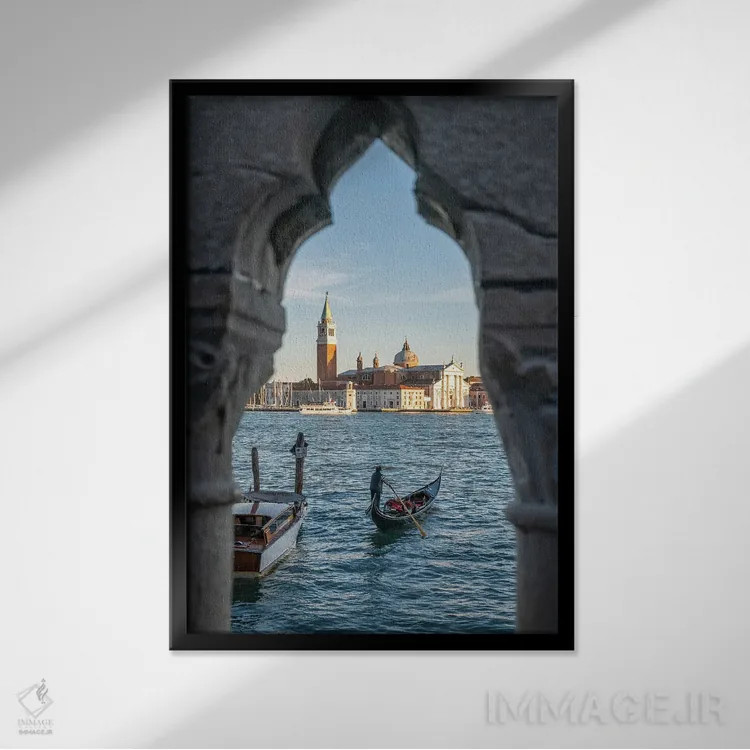 تابلو دکوراتیو Venice, Italy,نمای سن جورجو ماجوره و گوندولا، ونیز، ایتالیا اثر یان بکه - نمای قابدار مشکی