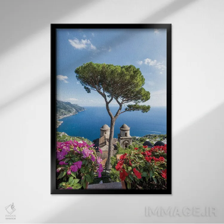 تابلو دکوراتیو باغ ویلا روفولو در تابستان، راولو، جزیره کاپری، ایتالیا اثر یان بکه - نمای قابدار مشکی