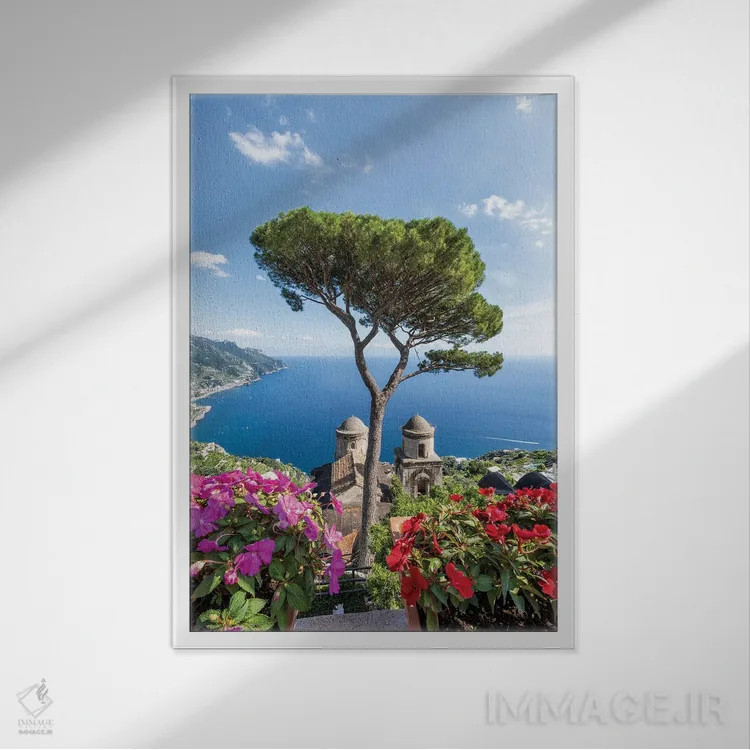تابلو دکوراتیو باغ ویلا روفولو در تابستان، راولو، جزیره کاپری، ایتالیا اثر یان بکه - نمای قابدار سفید