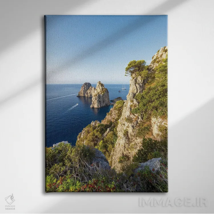 تابلو دکوراتیو Capri Island, Italy,صخره های فاراگلیونی، جزیره کاپری، ایتالیا اثر یان بکه - نمای روبهرو روی دیوار
