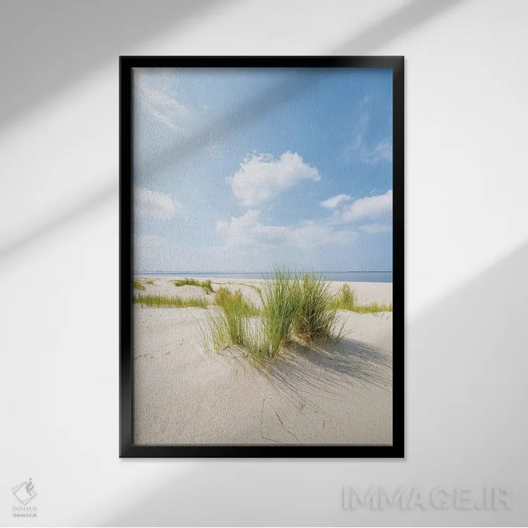 تابلو دکوراتیو روز آفتابی در ساحل تپه شنی اثر یان بکه - نمای قابدار مشکی