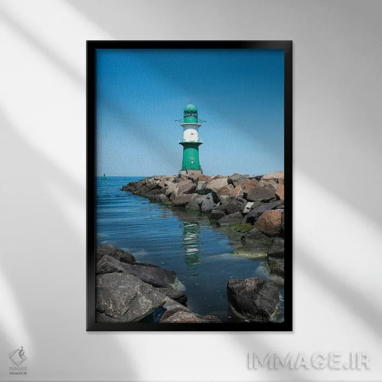 تابلو دکوراتیو Warnemünde, Rostock, Mecklenburg-Vorpommern, Germany,فانوس دریا… اثر یان بکه - نمای قابدار مشکی