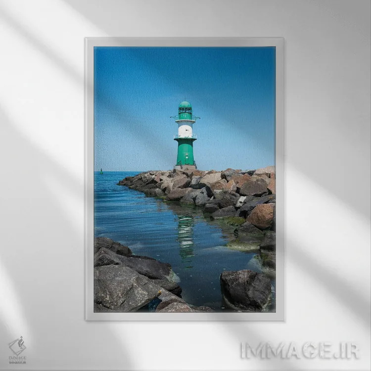 تابلو دکوراتیو Warnemünde, Rostock, Mecklenburg-Vorpommern, Germany,فانوس دریا… اثر یان بکه - نمای قابدار سفید