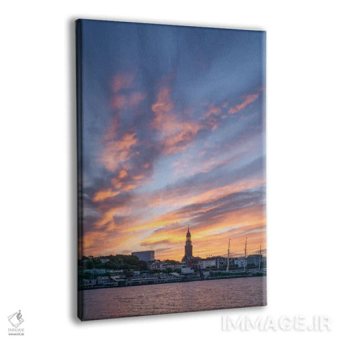 تابلو دکوراتیو Germany,طلوع در هامبورگ با کلیسای سنت میخائیل و بندر هامبورگ، آ… اثر یان بکه - نمای پرسپکتیو محصول