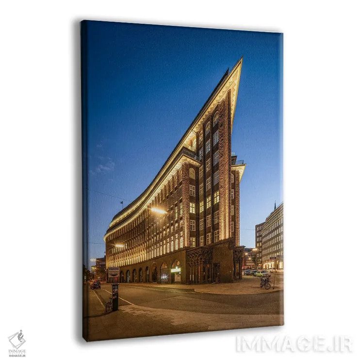 تابلو دکوراتیو Hamburg, Germany,ساختمان تاریخی چیلهاوس در شب، هامبورگ، آلمان اثر یان بکه - نمای پرسپکتیو محصول