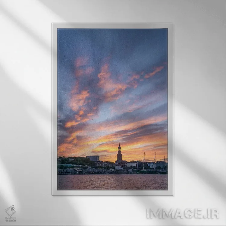 تابلو دکوراتیو Germany,طلوع در هامبورگ با کلیسای سنت میخائیل و بندر هامبورگ، آ… اثر یان بکه - نمای قابدار سفید