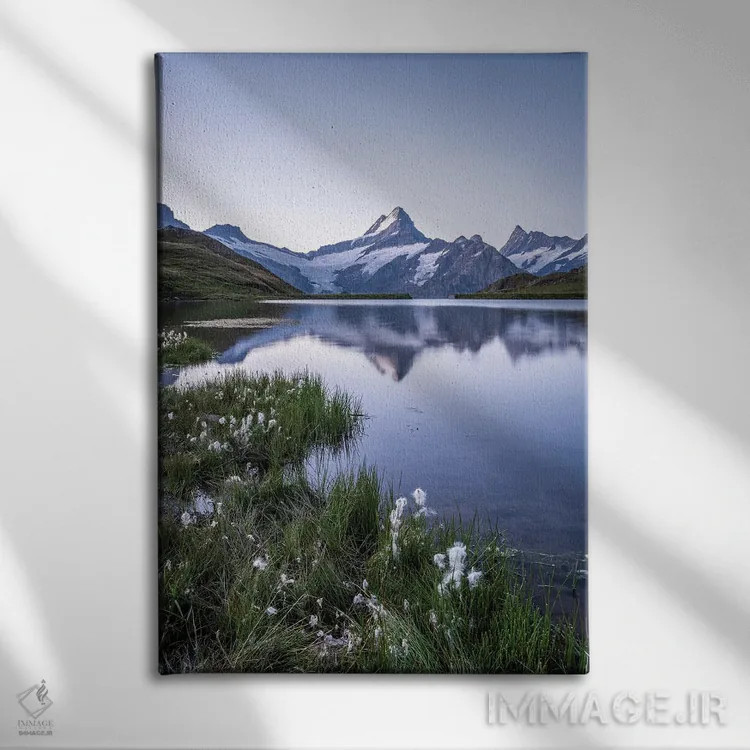 تابلو دکوراتیو Grindelwald, Swiss Alps, Switzerland,دریاچه باخالپزه در یک صبح… اثر یان بکه - نمای روبهرو روی دیوار