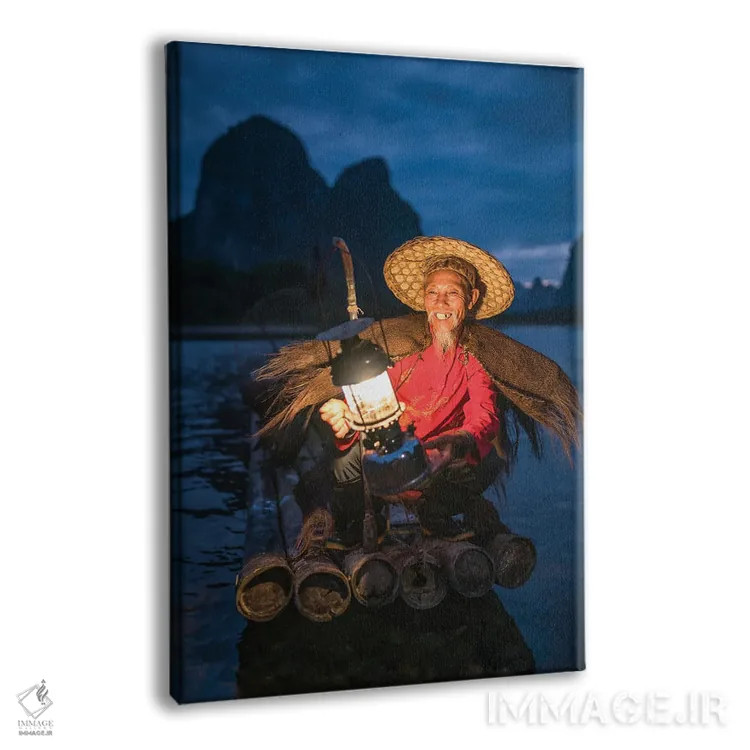 تابلو دکوراتیو Guangxi, Yangshuo, China,صیاد چینی تربیت دهنده باکلان در شب بر… اثر یان بکه - نمای پرسپکتیو محصول