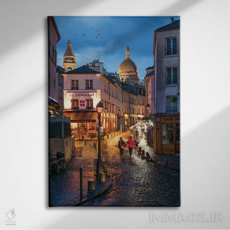 تابلو دکوراتیو Paris, France,خیابان های مونمارتر در شب با کلیسای سکره کر در پس… اثر یان بکه - نمای روبهرو روی دیوار