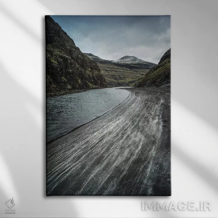 تابلو دکوراتیو خطوط هنگام جزر دریا اثر اندرز یورولف - نمای روبهرو روی دیوار