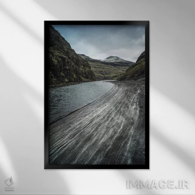 تابلو دکوراتیو خطوط هنگام جزر دریا اثر اندرز یورولف - نمای قابدار مشکی